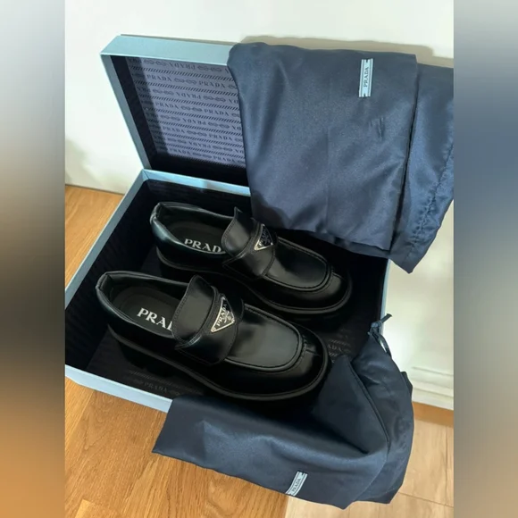 Prada Monolith leather Loafers - Picture 5 of 8